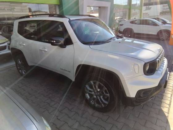 JEEP RENEGADE 1.3 T270 TURBO FLEX LONGITUDE AT6 JEEP RENEGADE 1.3 T270 TURBO FLEX LONGITUDE AT6